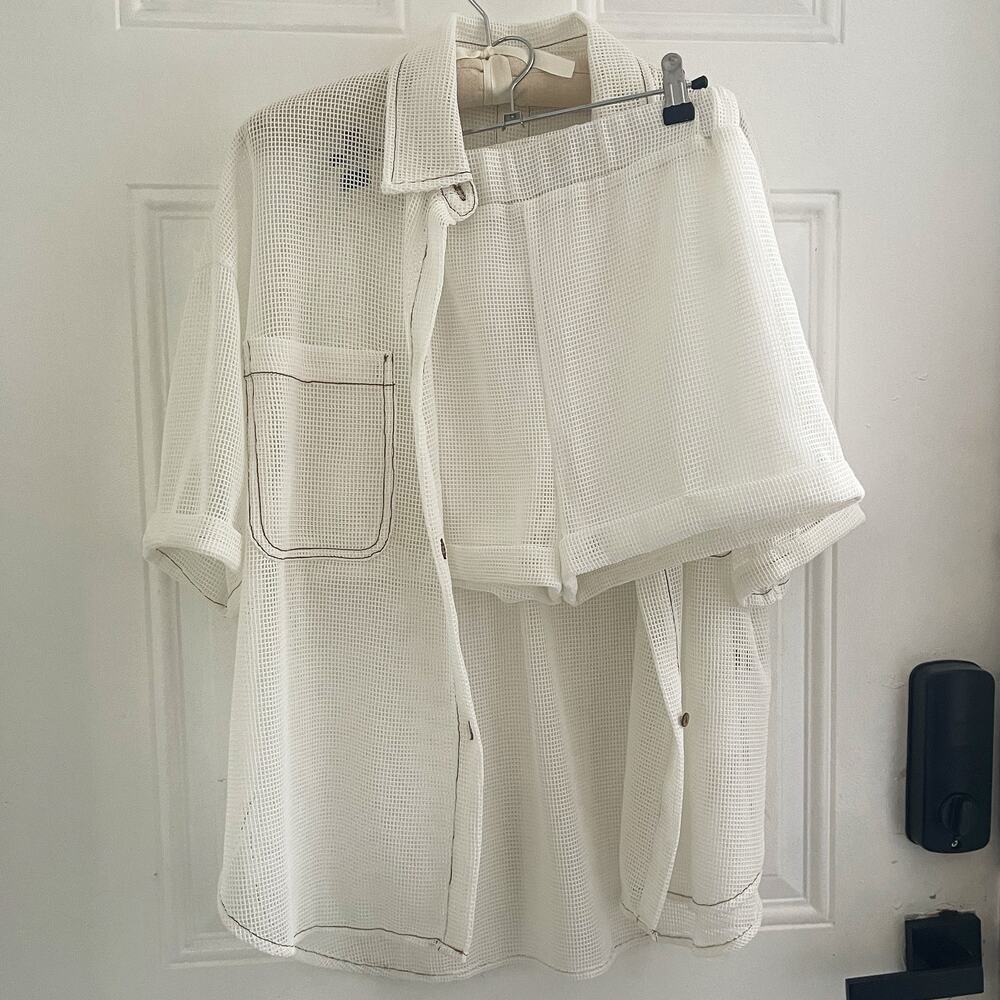 En;semble 2 Piece White Mesh Resort Set Shirt M Shorts S NWT Beach Cover Up
